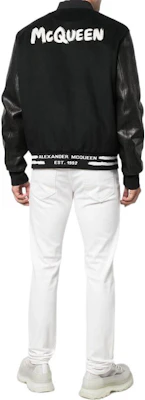 Alexander McQueen Chaqueta Bomber Negra de Logo y Letras Estampadas 705645-Q5HWS-1001 Purchase Alexander McQueen Chaqueta Bomber Negra de Logo y Letras Estampadas 705645-Q5HWS-1001
