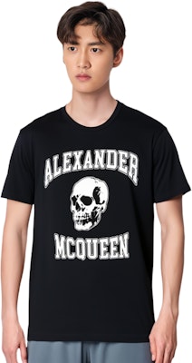 Alexander McQueen Baju-T Slim Fit Leher Bulat Cetakan Skull Hitam. 759442-QTAAW-0520 Shop Alexander McQueen Baju-T Slim Fit Leher Bulat Cetakan Skull Hitam. 759442-QTAAW-0520