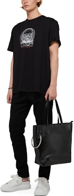 알렉산더 맥퀸 슬림 핏 크루넥 블랙 티셔츠. 750672-QVZ18-0901 Shop 알렉산더 맥퀸 슬림 핏 크루넥 블랙 티셔츠. 750672-QVZ18-0901