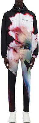 Alexander McQueen Sudadera con Cremallera y Diseño Tie-Dye Negra 749857-QVR59-8500 Lookbook Alexander McQueen Sudadera con Cremallera y Diseño Tie-Dye Negra 749857-QVR59-8500