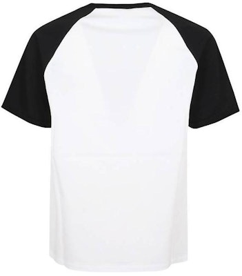 Camiseta Cuello Redondo Alexander McQueen Blanca con Logo en Contraste. 781983-QTAA8-0909 Lookbook Camiseta Cuello Redondo Alexander McQueen Blanca con Logo en Contraste. 781983-QTAA8-0909