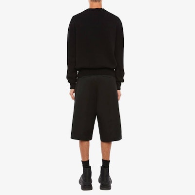 알렉산더 맥퀸 블랙 레터 자수 크루넥 스웨터 651184-Q1XAY-1011 Shop 알렉산더 맥퀸 블랙 레터 자수 크루넥 스웨터 651184-Q1XAY-1011