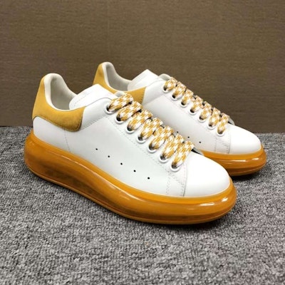 小牛皮黃尾休閒運動鞋 Order 小牛皮黃尾休閒運動鞋