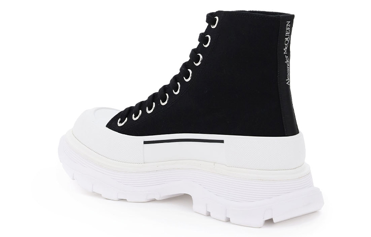 Lookbook Alexander McQueen Kanvas Rendah 'Tapak Tebal Hitam' 212527LCX0000011070