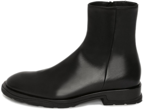 alexander-mc-queen-classic-calfskin-ankle-boot-black-682816-whfle-1000