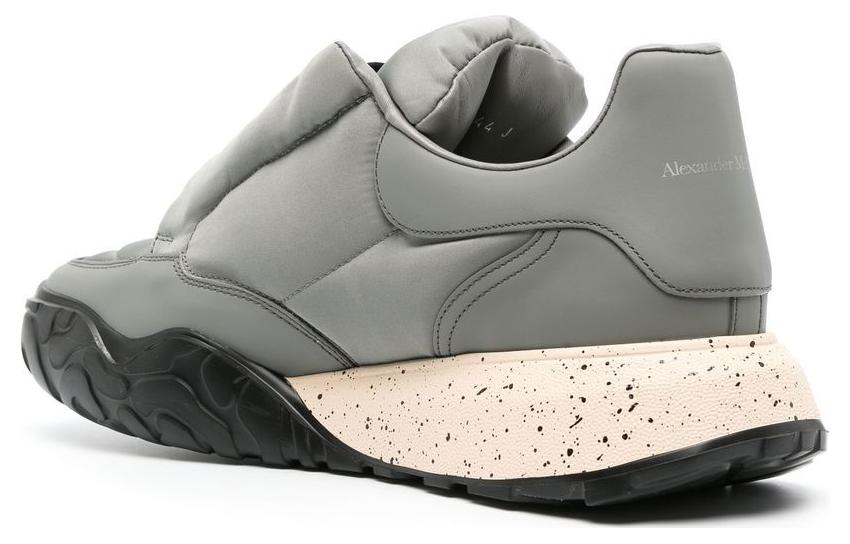 Shop Alexander McQueen Court Puffer Trainer 'Gravel' Sepatu Olahraga 711129-W4RQH-1191