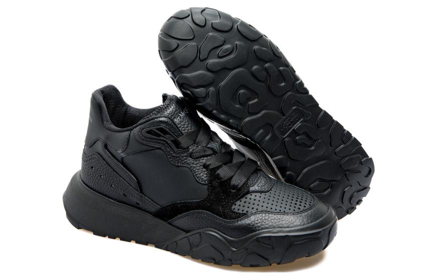 Shop Alexander McQueen Court Trainer 'Black Leather' 705121WICDE1081