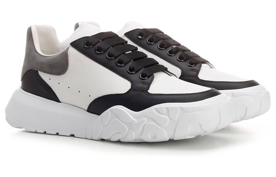 Lookbook Alexander McQueen Court Trainer 'Hitam Putih Arctic Kelabu' 705117-WICD8-9882