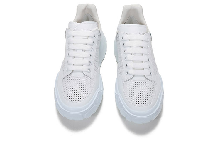 Shop 亚历山大·麦昆 白色镂空运动鞋 645887WHZ9A9000