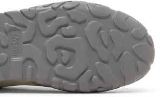 亞歷山大·麥昆 時尚休閒鞋 白灰紅 Purchase 亞歷山大·麥昆 時尚休閒鞋 白灰紅