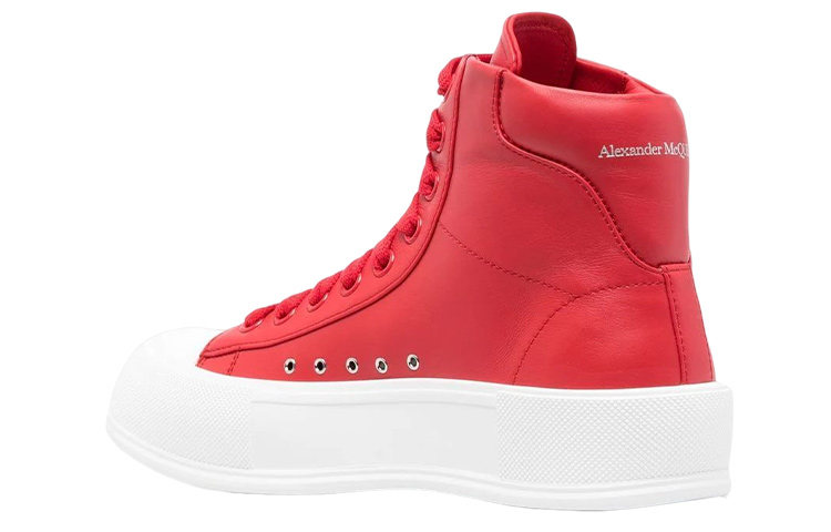 Shop Alexander McQueen Deck 'Cuero Rojo' 705203WHRU06409