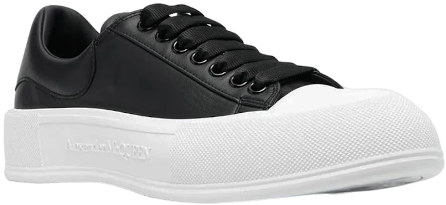 Alexander McQueen Deck Lace Up Plimsoll Sneakers ''Zwart Wit'' 705201WIAB61070 Order Alexander McQueen Deck Lace Up Plimsoll Sneakers ''Zwart Wit'' 705201WIAB61070