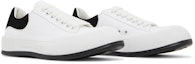 Cheap Alexander McQueen Deck Plimsoll Low 'Putih Hitam' 654594W4MV79061