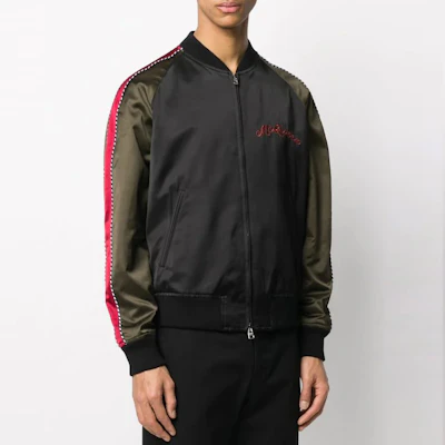 Chaqueta Bomber Negra Alexander McQueen Bordada con Dragón 608719-QOR94-1000 Shop Chaqueta Bomber Negra Alexander McQueen Bordada con Dragón 608719-QOR94-1000