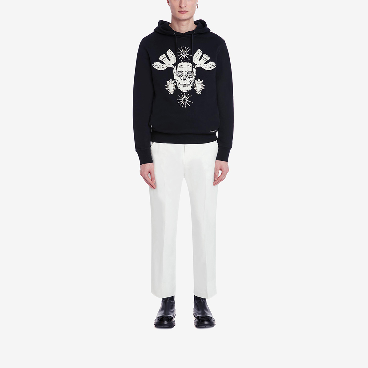 Lookbook Alexander McQueen FW21 Hoodie Hitam Tengkorak Bersulam dengan Tali Serut 666638-QRX43-1000