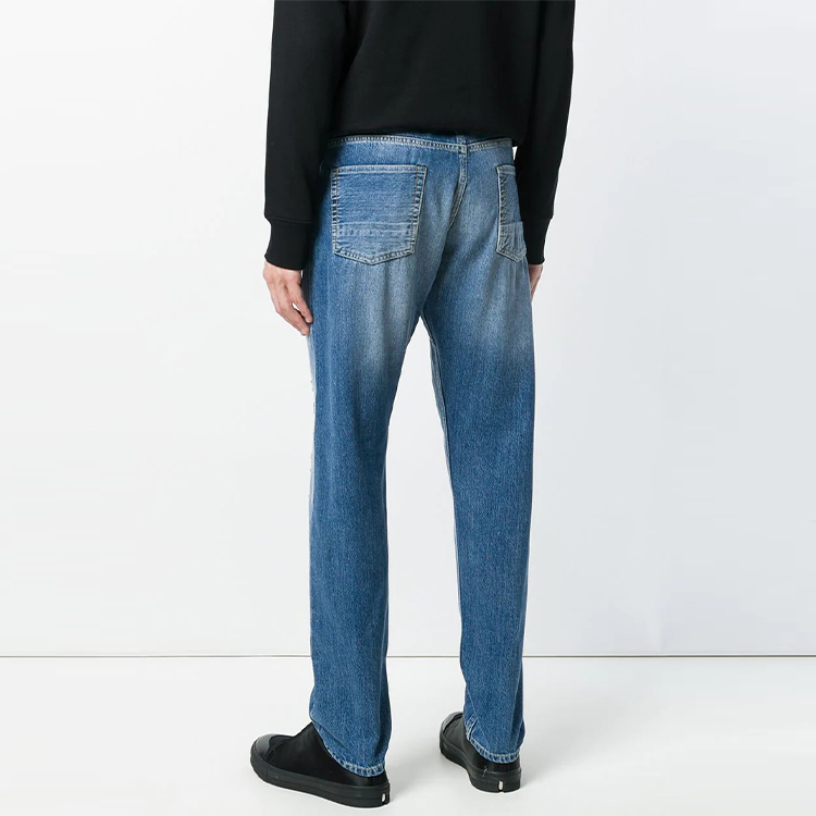 Shop Alexander McQueen FW21 復古直筒牛仔褲 男款 藍色 505409-QKY39-4001