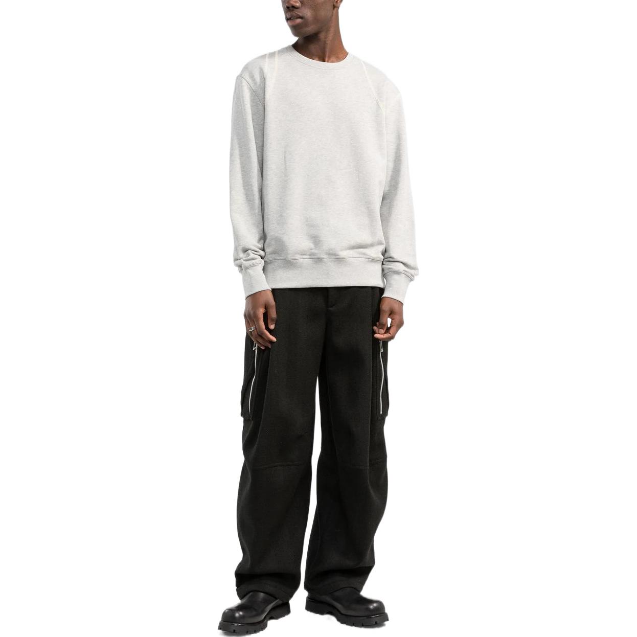 Lookbook 알렉산더 맥퀸 FW22 라이트 그레이 스티치 디테일 크루넥 스웻셔츠 701762QTX431401