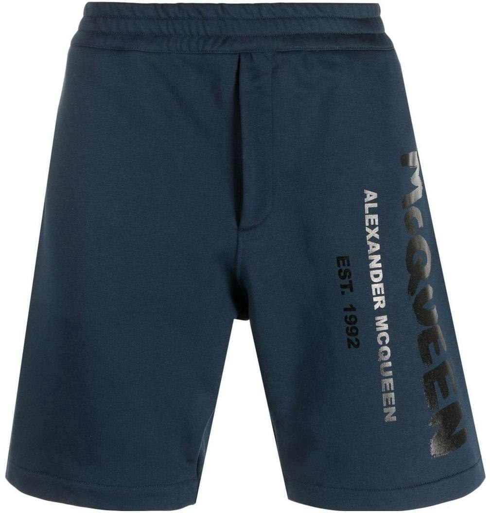 alexander-mc-queen-fw-22-logo-print-elastic-waist-shorts-light-blue-688717-qtz-81-0903