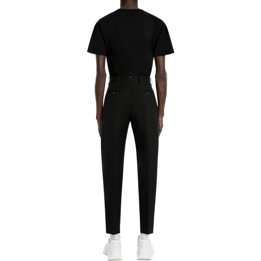 Shop 亚历山大·麦昆 FW22 黑色骷髅图案T恤 704988-QTZ09-0901