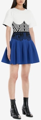 Alexander McQueen FW22 Biru Slim-Fit Waist Spliced Gaun Lengan Pendek 710198-Q1A22-9096 Purchase Alexander McQueen FW22 Biru Slim-Fit Waist Spliced Gaun Lengan Pendek 710198-Q1A22-9096