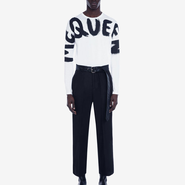 Lookbook Alexander McQueen FW22 Letter Logo Print Crewneck Long Sleeve Tee  White. 664426-QTZ89-0900