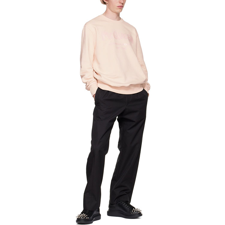 Lookbook Alexander McQueen 2022秋冬男款粉色標誌印花連帽運動衫。 688713-QTZ81-0907