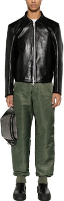 アレキサンダー・マックイーン FW23 グリーン ルーズフィット ジョガーパンツ. 774185-QRAAK-3360 Lookbook アレキサンダー・マックイーン FW23 グリーン ルーズフィット ジョガーパンツ. 774185-QRAAK-3360