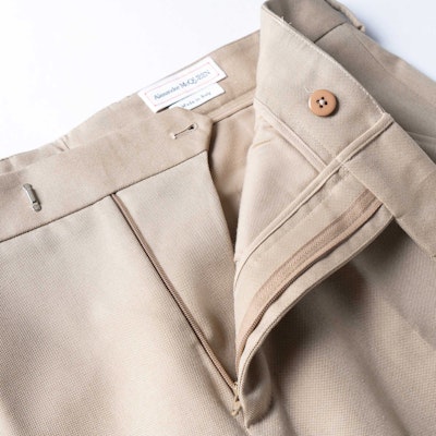 アレキサンダー・マックイーン FW23 カーキ ストレートレッグ ポケット付きパンツ 698542-QTS57-9503 Shop アレキサンダー・マックイーン FW23 カーキ ストレートレッグ ポケット付きパンツ 698542-QTS57-9503