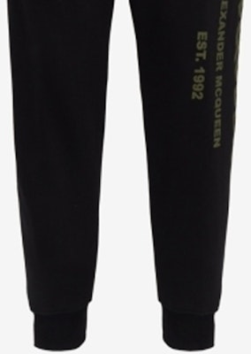 Alexander McQueen 2023塗鴉運動針織長褲 男 黑色 688714-QTAAB-0519 Shop Alexander McQueen 2023塗鴉運動針織長褲 男 黑色 688714-QTAAB-0519