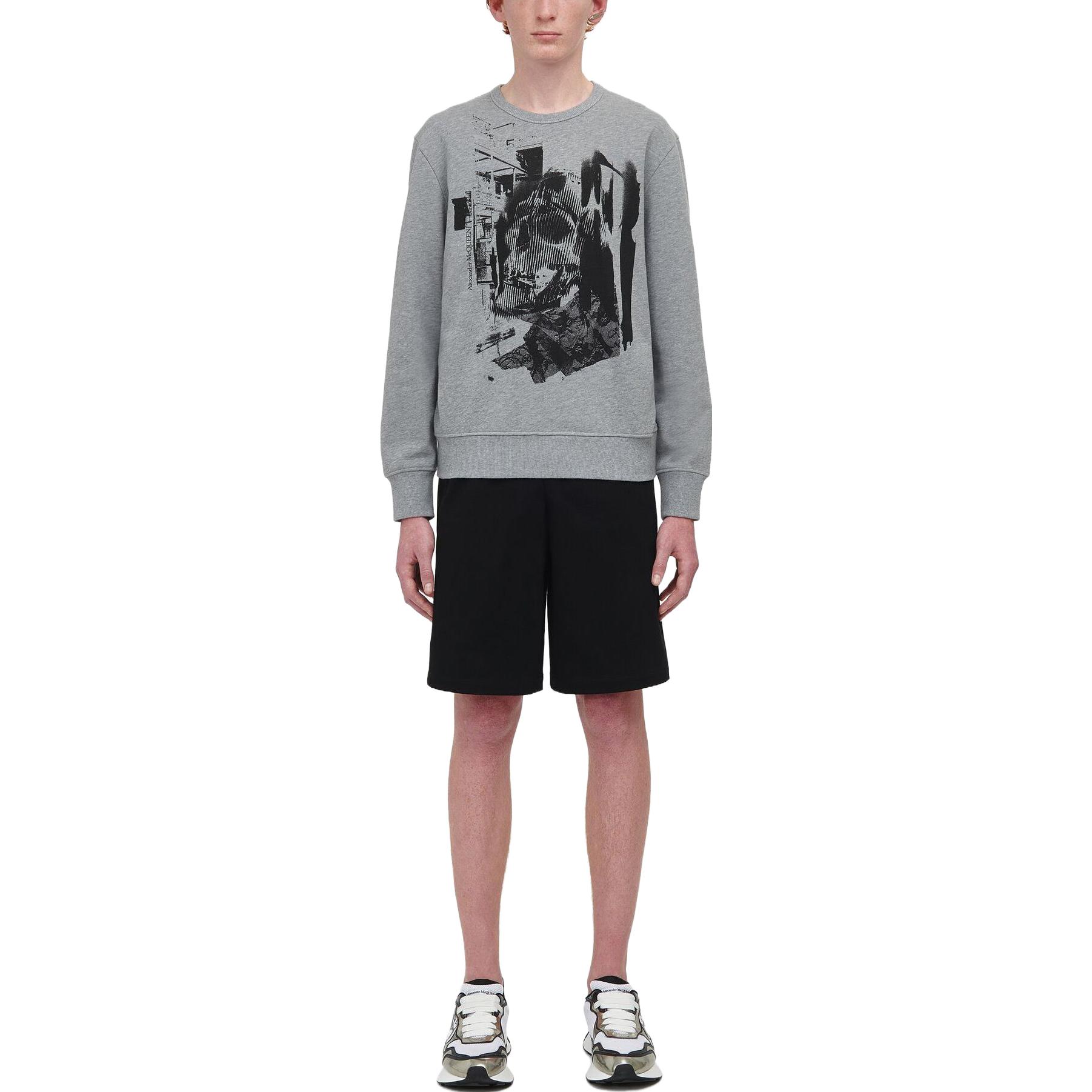 Lookbook Alexander McQueen FW23 Patchwork Graphic Pullover Sweatshirt Abu-Abu Pria 752041-QVZ19-0902