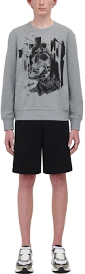 Alexander McQueen FW23 Patchwork Graphic Pullover Sweatshirt Abu-Abu Pria 752041-QVZ19-0902 Lookbook Alexander McQueen FW23 Patchwork Graphic Pullover Sweatshirt Abu-Abu Pria 752041-QVZ19-0902