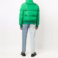 Shop Alexander McQueen 綠色Logo印花棉質連帽外套 666848-QRR67-3120