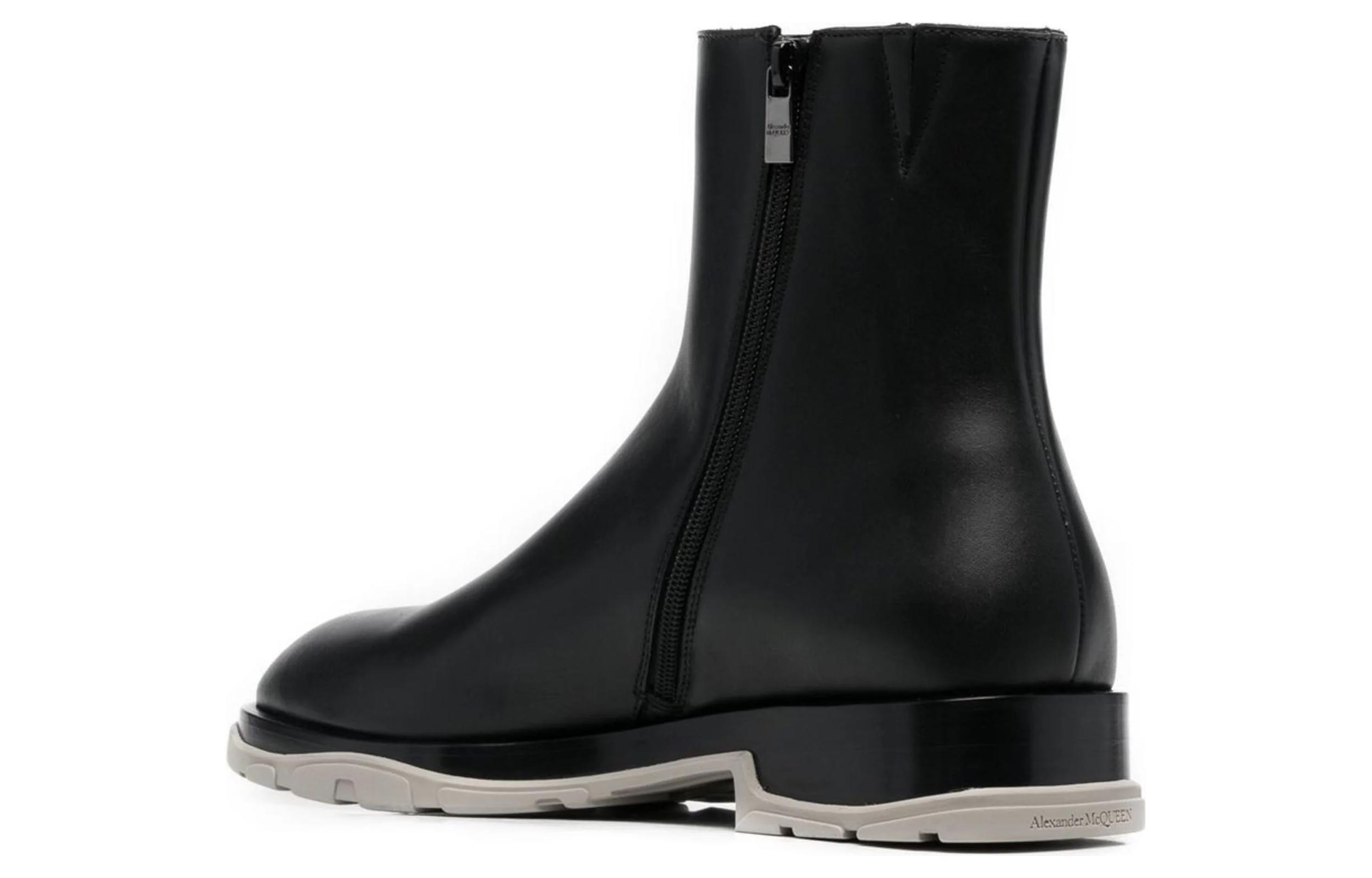 Purchase Bottes Mi-Cuir Alexander McQueen ''Noir Gris'' 682816WHFLF1002