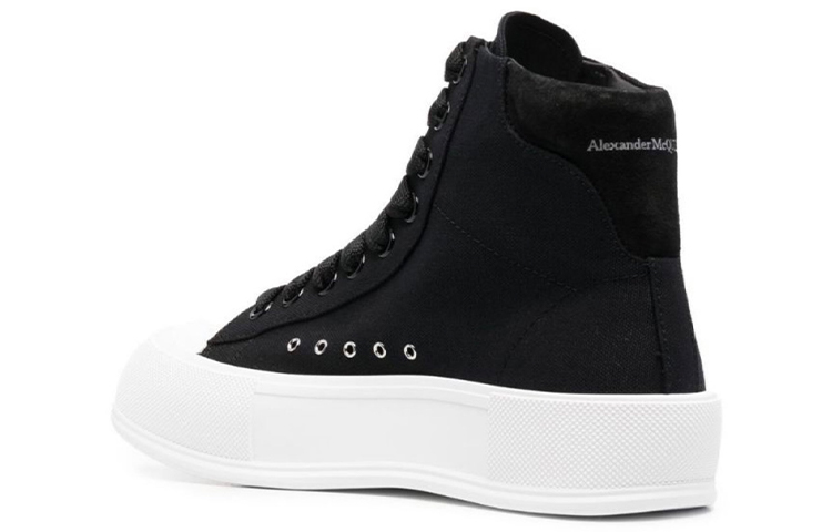 Shop Alexander McQueen Sepatu Tinggi Deck Plimsoll 'Hitam' 707681W4MV71070
