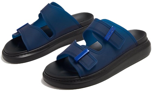 亞歷山大麥昆 Hybrid 百搭舒適一字拖鞋 男款 藍色 Lookbook 亞歷山大麥昆 Hybrid 百搭舒適一字拖鞋 男款 藍色