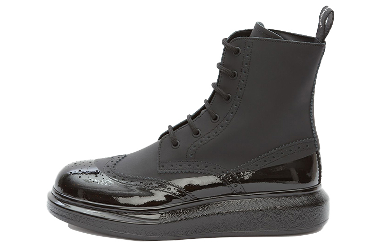 Alexander McQueen Hybrid 'Carved Details Lace-Up Ankle Boot' Black 628810WHYK21000