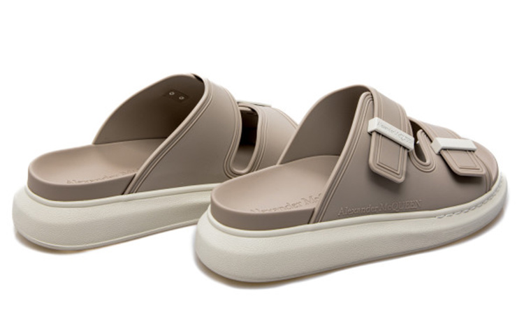 Lookbook Alexander McQueen Hybrid 'Plataforma de Goma Gris' 663563W4Q551636