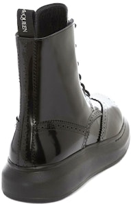 亞歷山大·麥昆混合式繫帶切爾西靴 黑色 Shop 亞歷山大·麥昆混合式繫帶切爾西靴 黑色