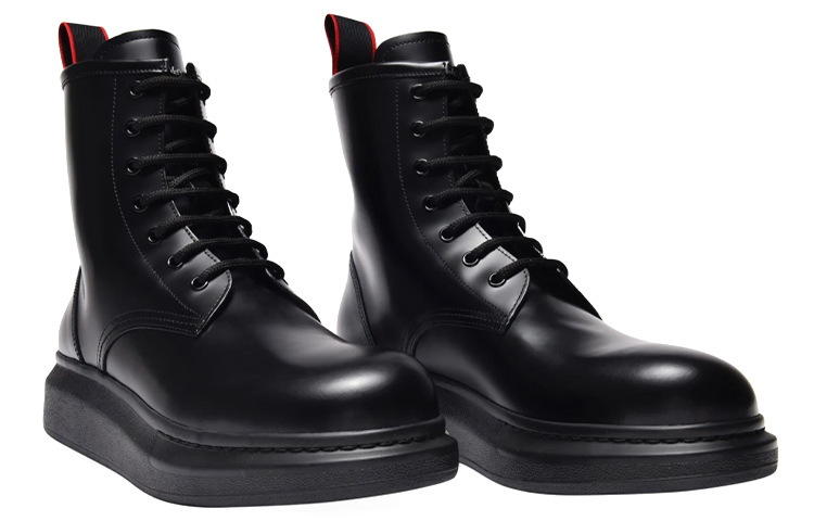 Lookbook 亚历山大·麦昆黑色光滑皮革混合鞋带靴 665366WHX5U1324