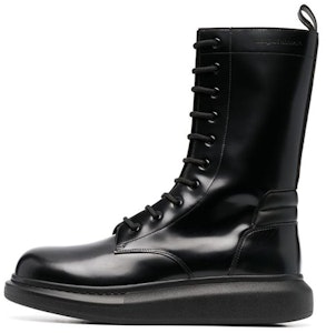 Bota Alexander McQueen con Cordones Tobilleros 'Negro Moda Versátil' 645901WHZ891000 Buy Bota Alexander McQueen con Cordones Tobilleros 'Negro Moda Versátil' 645901WHZ891000