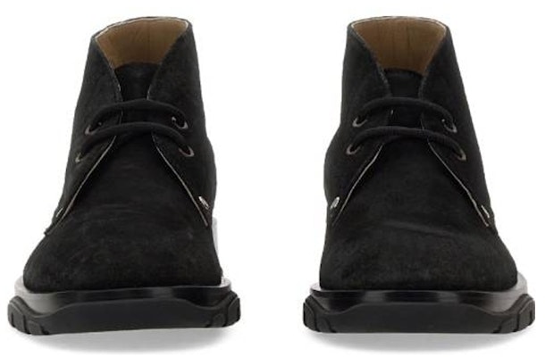 Alexander McQueen Lace-Up 'Sepatu Boot Mode Hitam' 728255WIA5P1081 Lookbook Alexander McQueen Lace-Up 'Sepatu Boot Mode Hitam' 728255WIA5P1081