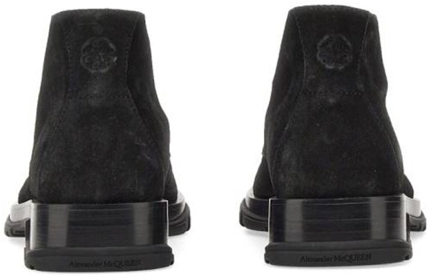 Alexander McQueen Lace-Up 'Sepatu Boot Mode Hitam' 728255WIA5P1081 Shop Alexander McQueen Lace-Up 'Sepatu Boot Mode Hitam' 728255WIA5P1081