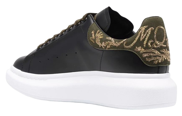 Shop Alexander McQueen Sepatu Kulit Rendah 'Hitam' 688524WIBN11516