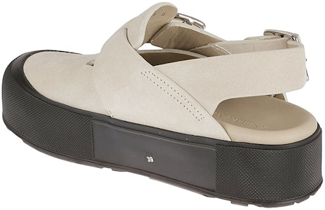 亞歷山大麥昆 皮革露跟搭扣厚底時尚涼拖 男款 浅米色 Shop 亞歷山大麥昆 皮革露跟搭扣厚底時尚涼拖 男款 浅米色