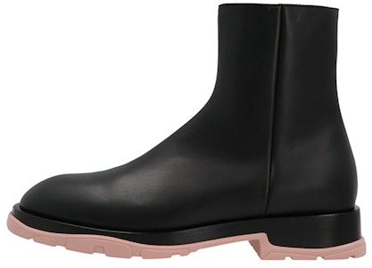 Alexander McQueen Sepatu Boot Kulit Beritsleting 'Hitam' 682816WHFLF1438 Buy Alexander McQueen Sepatu Boot Kulit Beritsleting 'Hitam' 682816WHFLF1438