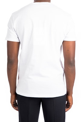 Alexander McQueen Kaos Pria Putih Regular Fit Crew Neck Letter Print 649876-QQZ56-0900 Purchase Alexander McQueen Kaos Pria Putih Regular Fit Crew Neck Letter Print 649876-QQZ56-0900