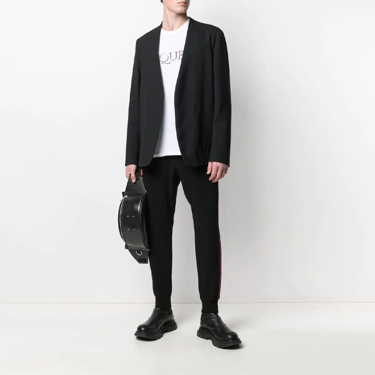 Lookbook 알렉산더맥퀸 로고 자수 크루넥 반팔 티셔츠 화이트 남성용 649876QRZ560900