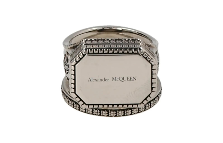 Lookbook Alexander McQueen Logo Ring Silver for Men 711089J160Y0446