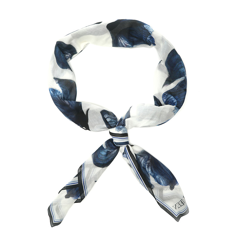 Shop Alexander McQueen 女士 長圍巾 乳白色 7101593624Q9060