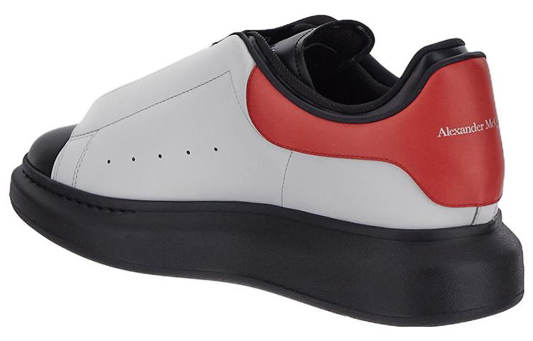 Shop アレキサンダー・マックイーン 白黒赤 ローカットスニーカー 735772WICY89183